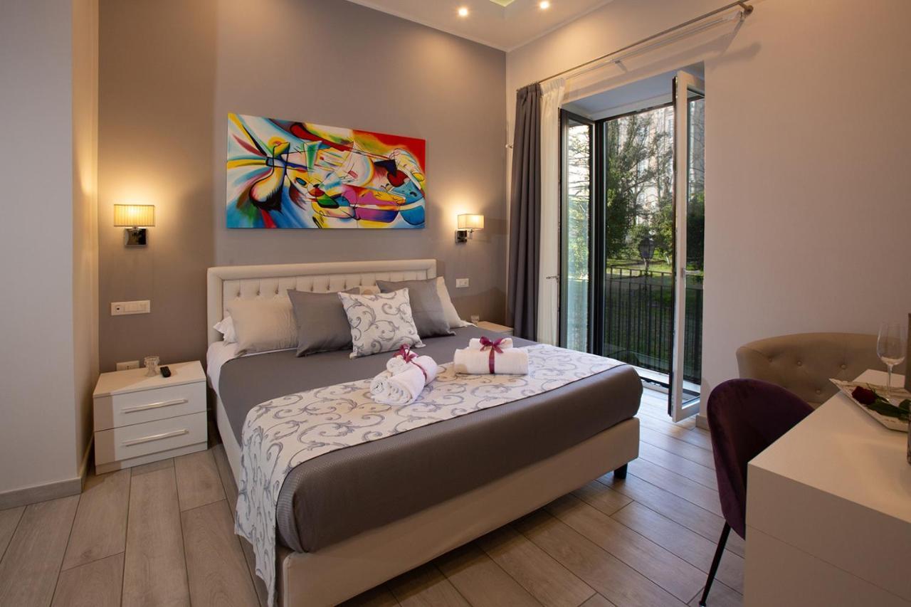 مبيت وإفطار كازيرتا Royal Gardens المظهر الخارجي الصورة
